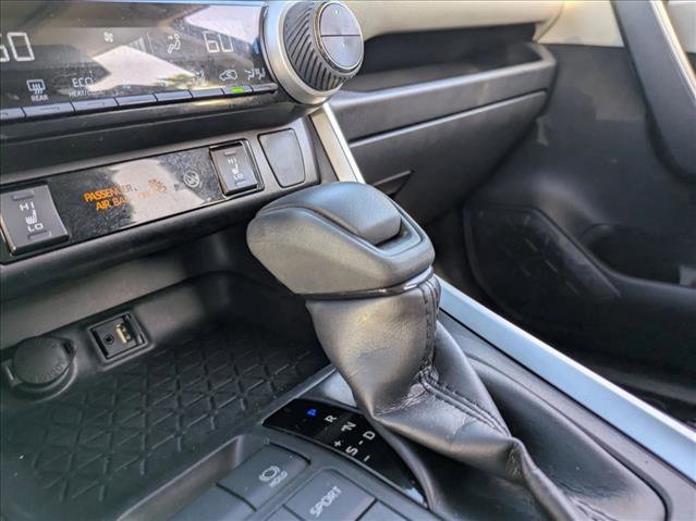 Used 2019 Toyota RAV4 XLE image 12