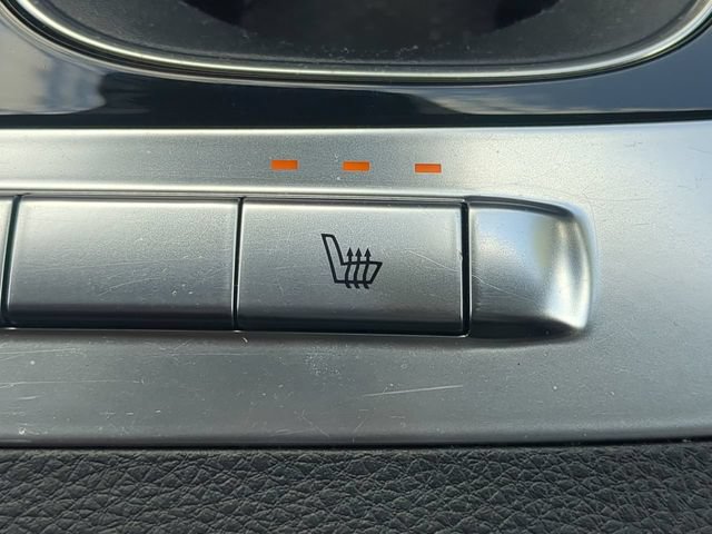 Used 2024 Kia Carnival EX FWD image 27