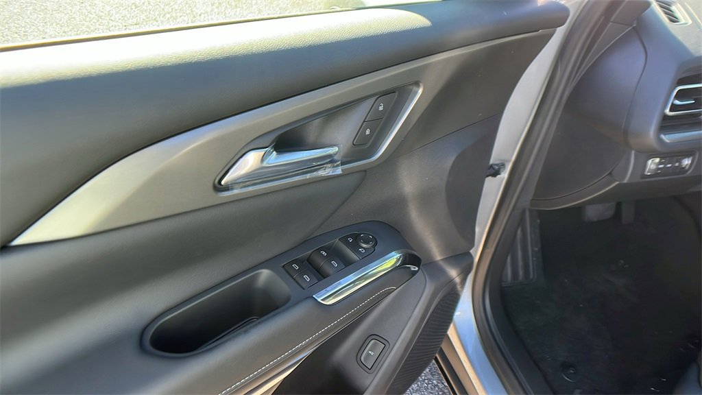 New 2026 Chevrolet Traverse LT w/ Driver Confidence Package image 12