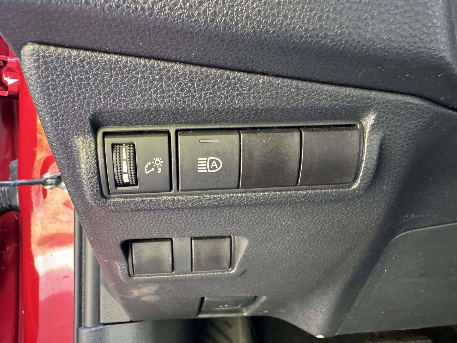 Certified 2024 Toyota Corolla Cross LE w/ Moonroof Package AWD/4WD image 21