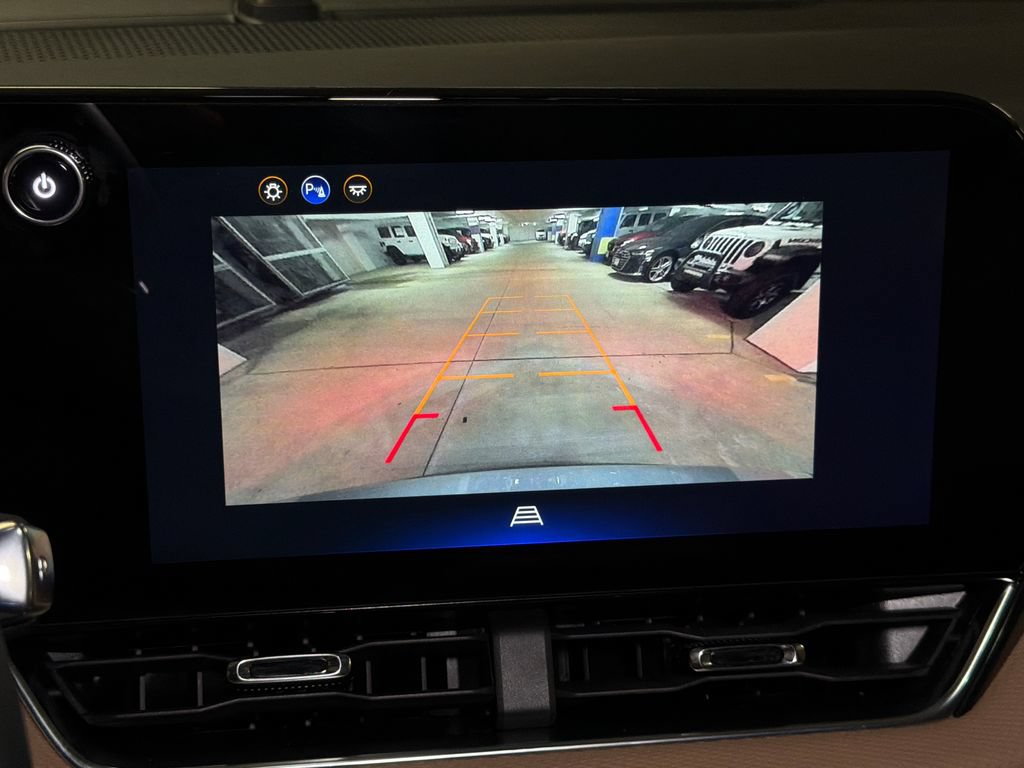 Used 2025 Chevrolet Equinox ACTIV FWD image 31