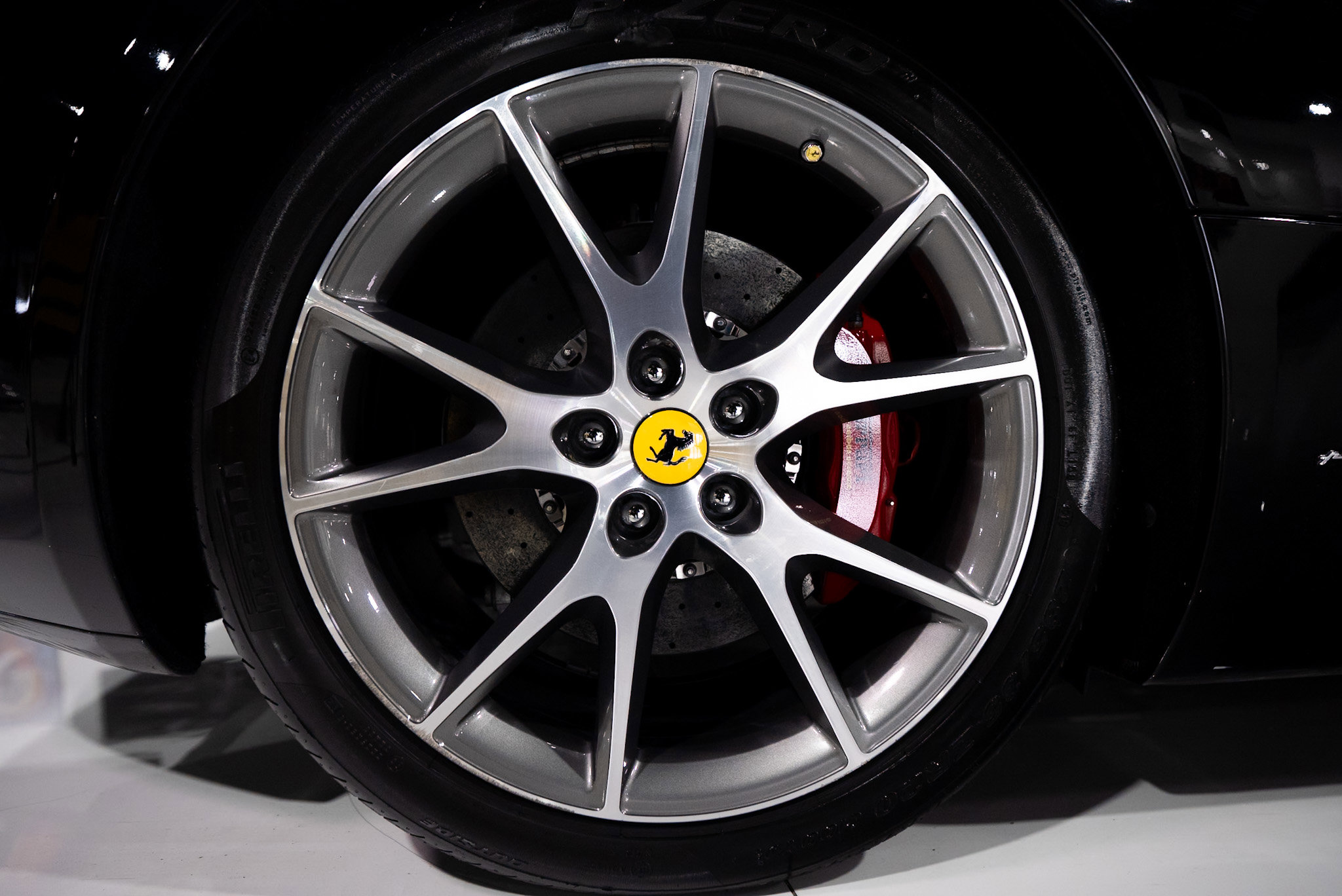 Used 2012 Ferrari California image 50