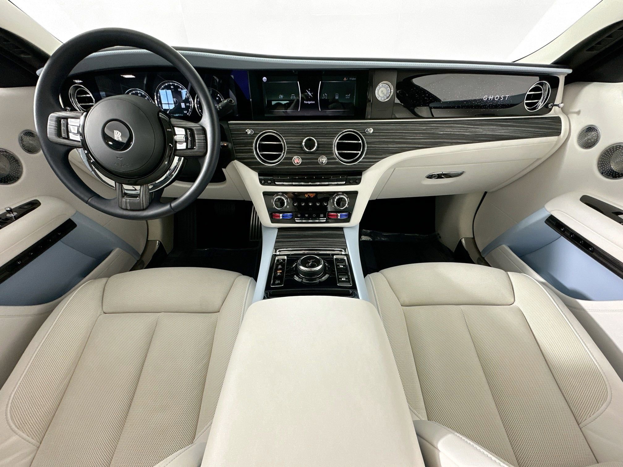 Used 2022 Rolls-Royce Ghost w/ Ghost Package image 4