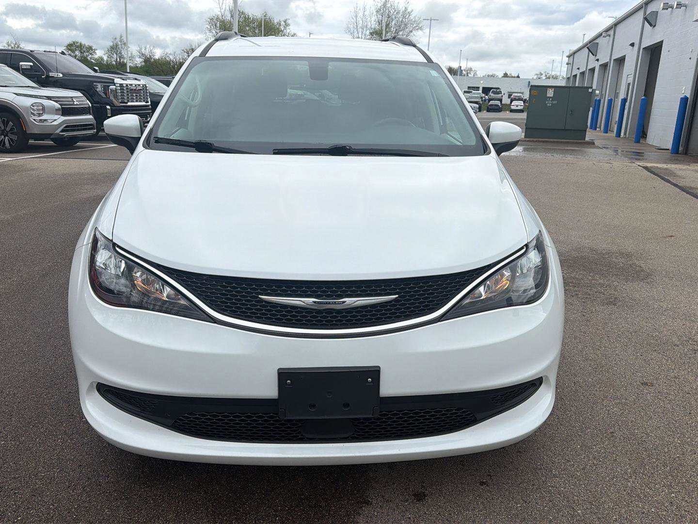 Used 2021 Chrysler Voyager Lxi FWD image 8