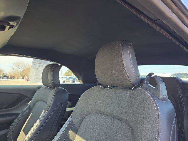 Used 2024 Ford Mustang Convertible RWD image 12