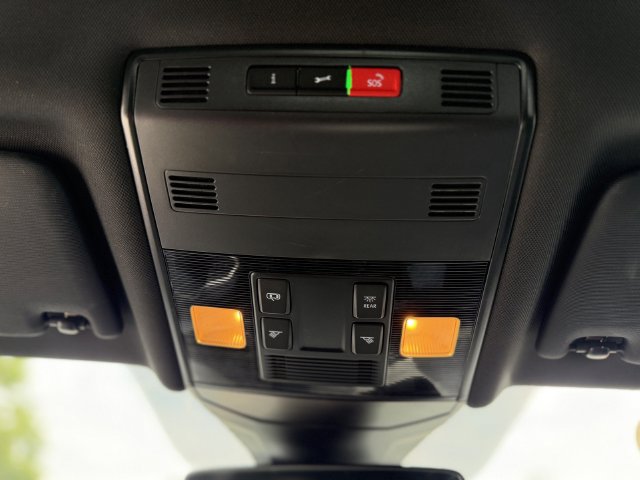 Used 2023 Volkswagen Jetta Sport FWD image 30