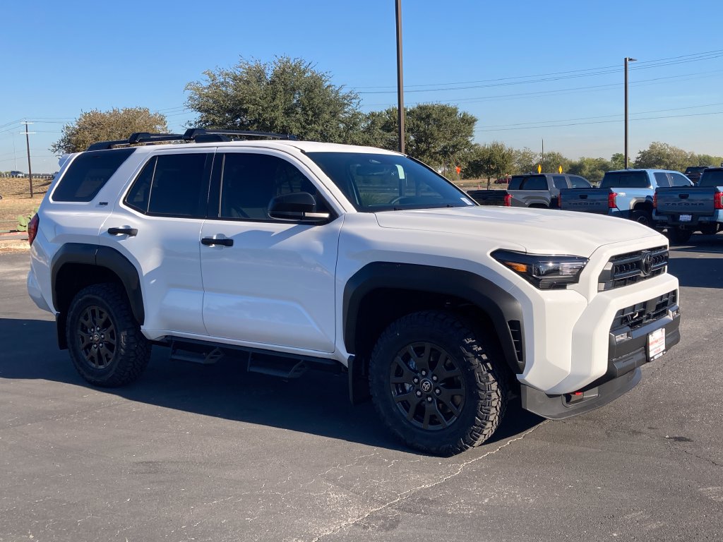 New 2026 Toyota 4Runner SR5 AWD/4WD image 3