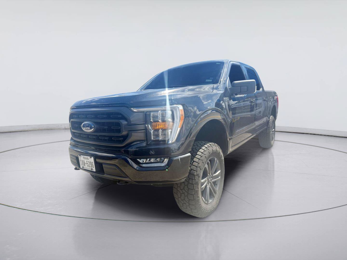 Used 2023 Ford F150 XLT w/ Equipment Group 302A High AWD/4WD image 5