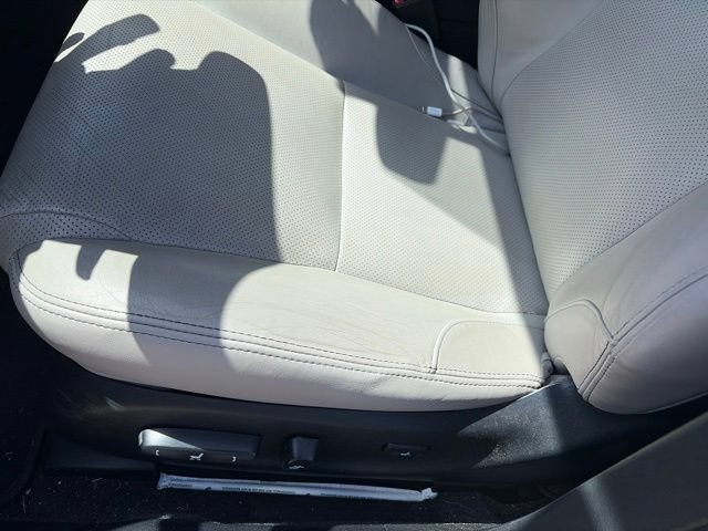 Used 2012 Lexus IS 250 w/ Premium Pkg Value Edition RWD image 8