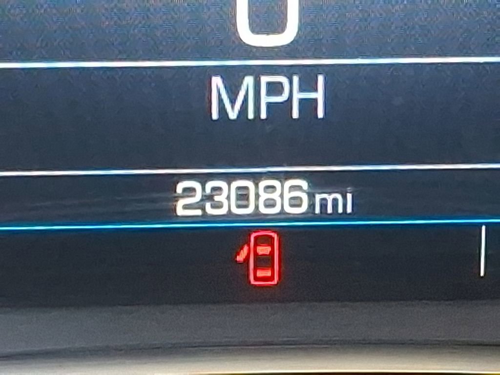 Used 2023 GMC Terrain SLE w/ Driver Convenience Package image 19