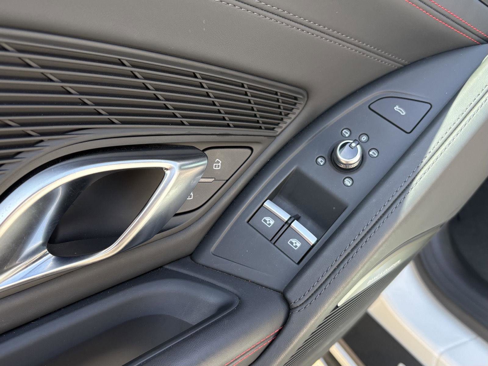 Used 2021 Audi R8 V10 RWD image 9