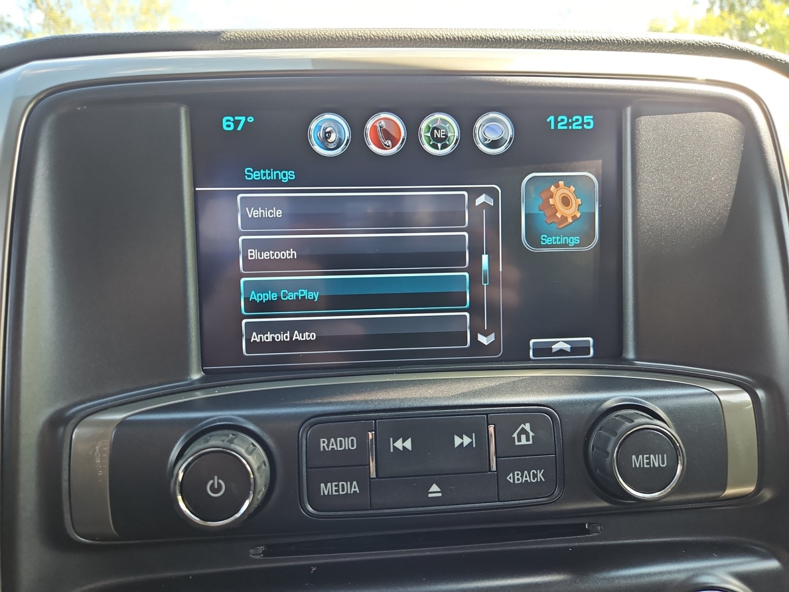 Used 2018 Chevrolet Silverado 1500 High Country AWD/4WD image 24