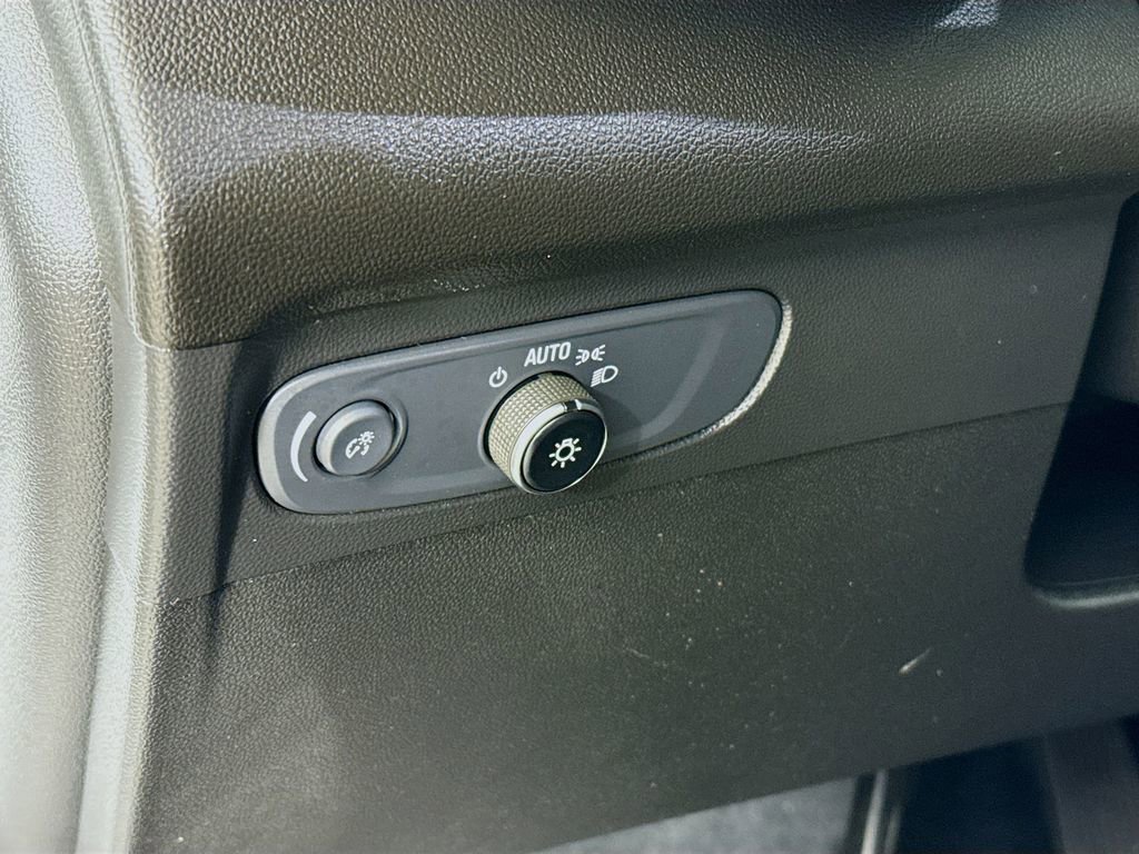 Used 2021 Buick Envision Preferred image 12