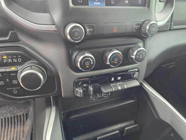 Used 2011 Chevrolet Cruze LT FWD image 19