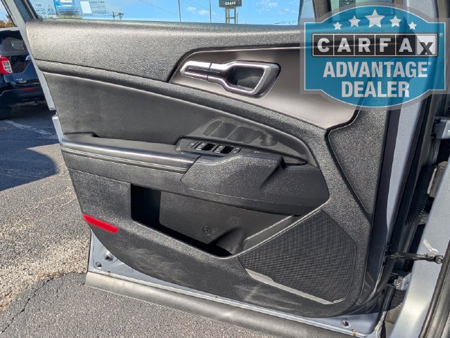 Used 2025 Kia Sportage EX FWD image 13