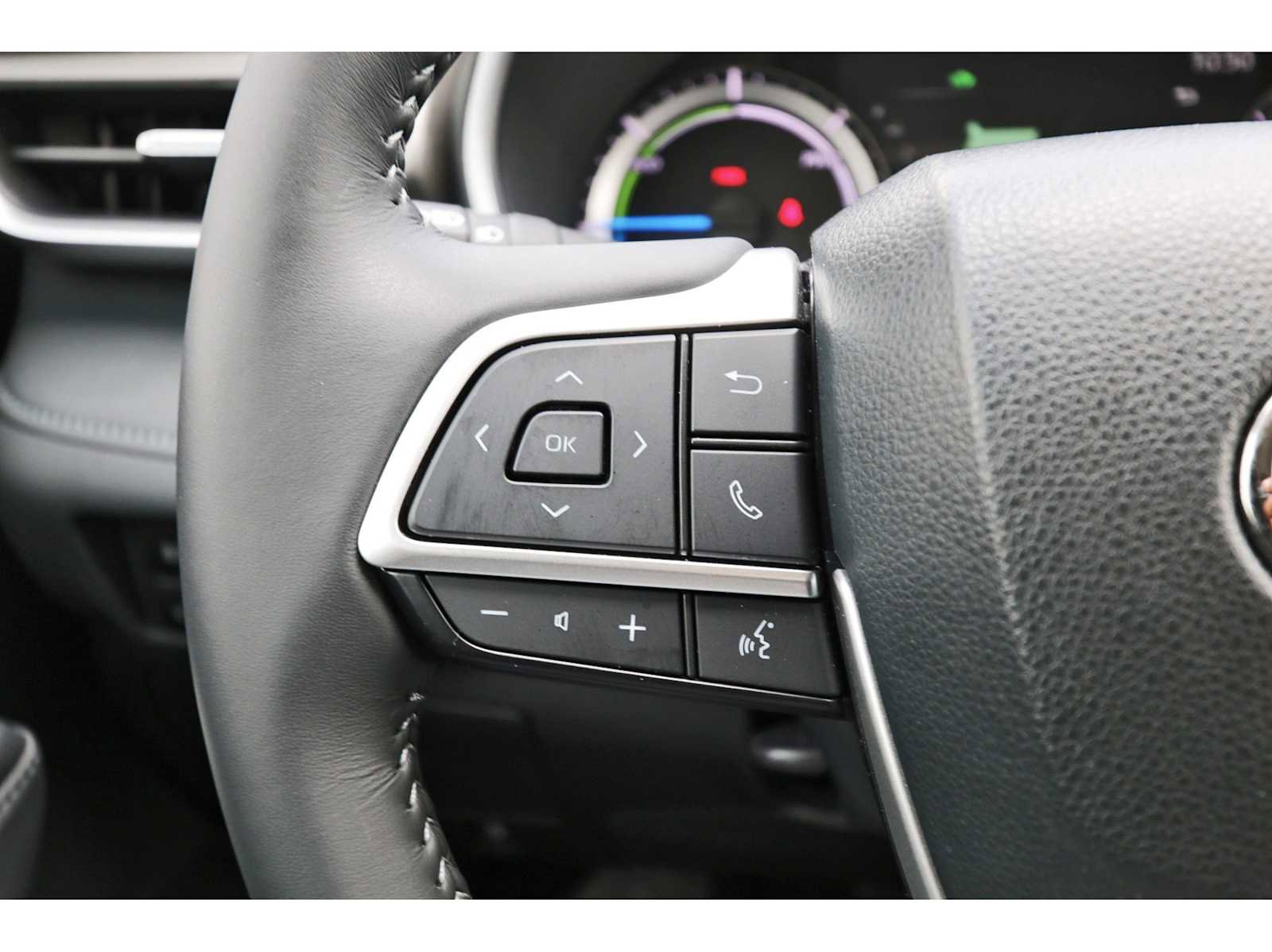 Used 2023 Toyota Highlander XLE image 16