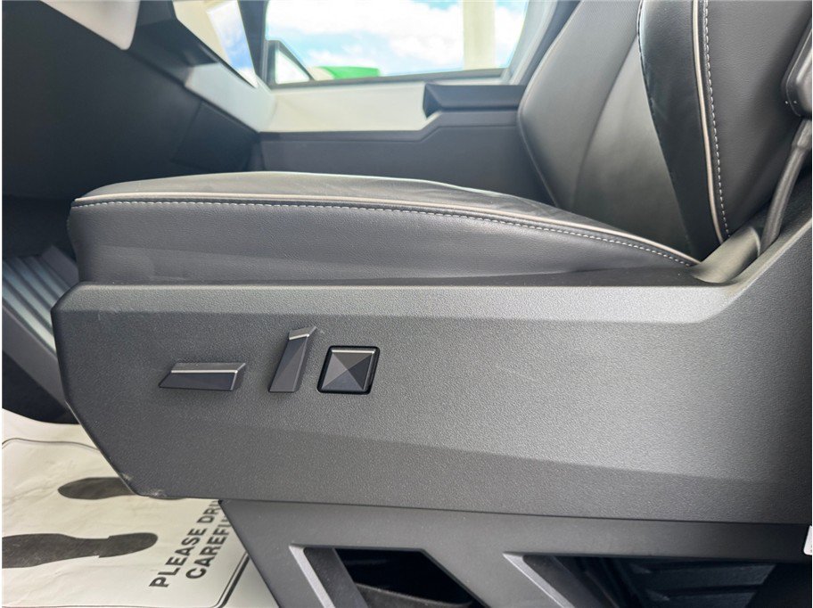Used 2024 Tesla Cybertruck AWD Crew Cab image 20