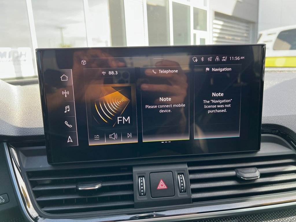 Used 2024 Audi SQ5 Premium Plus w/ Premium Plus Package image 18