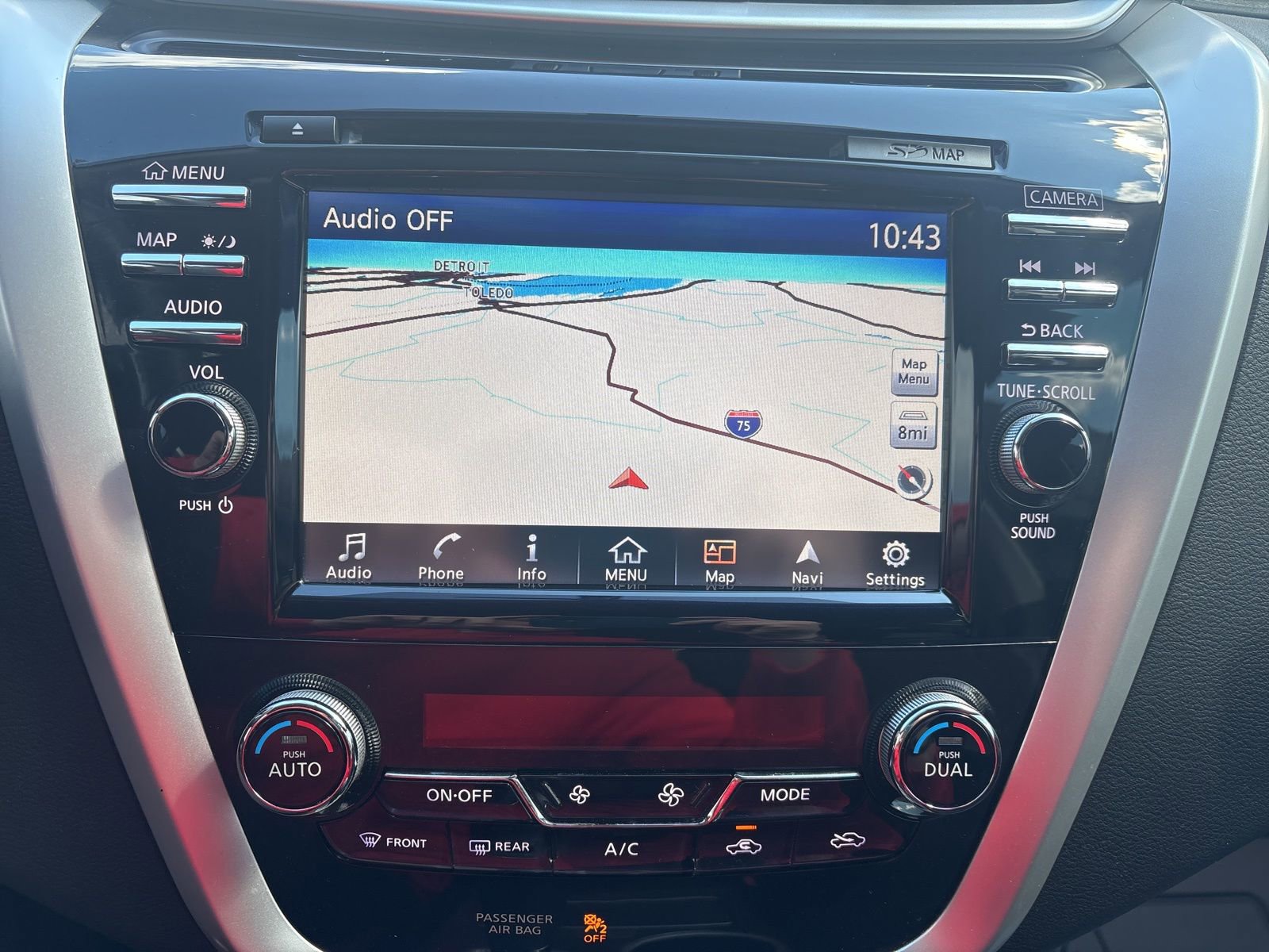 Used 2016 Nissan Murano SV image 25