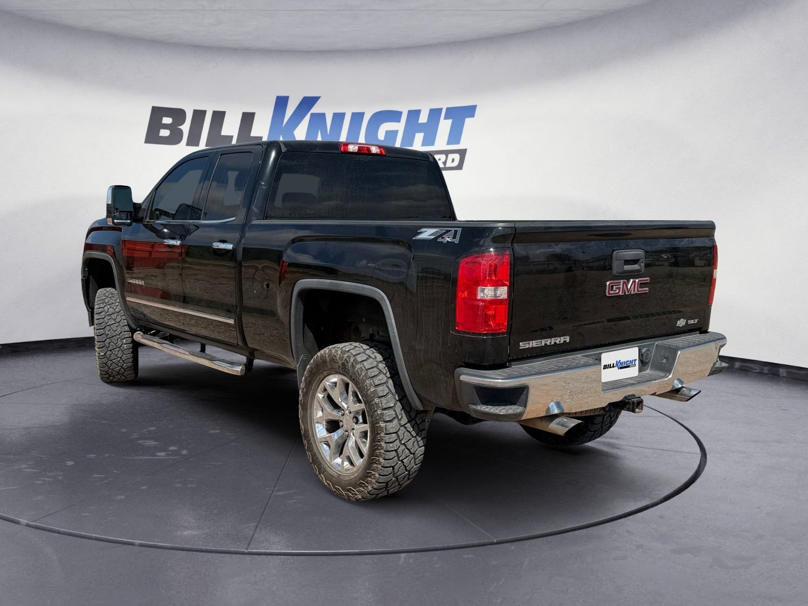 Used 2014 GMC Sierra 1500 SLT w/ Suspension Package, Off-Road AWD/4WD image 3