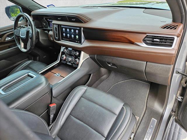 Used 2021 GMC Yukon Denali w/ Denali Premium Package AWD/4WD image 23