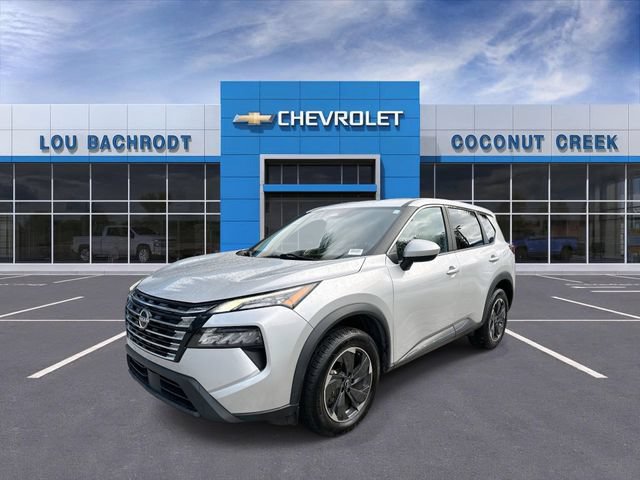 Used 2024 Nissan Rogue SV FWD image 4