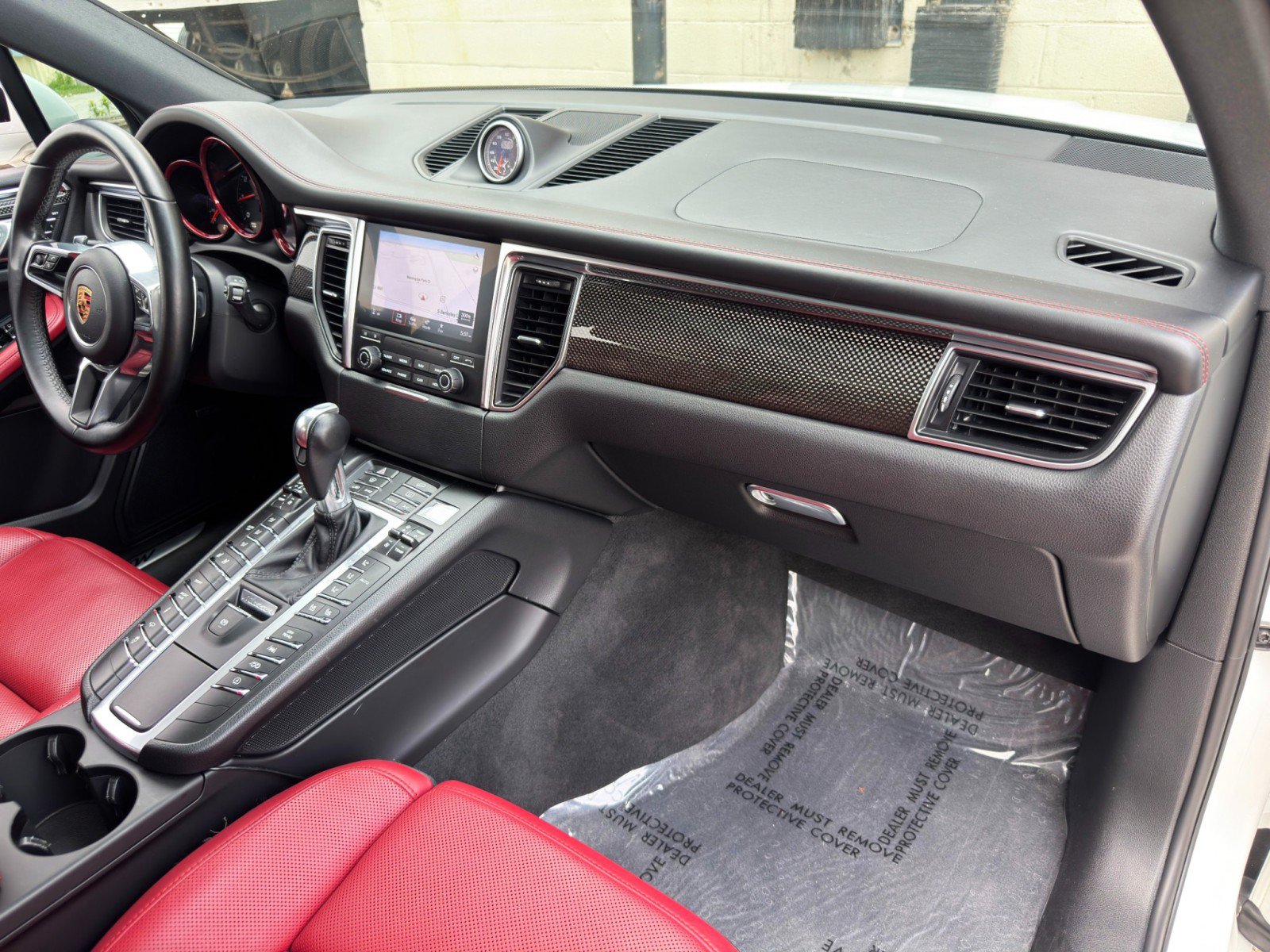 Used 2018 Porsche Macan GTS w/ Premium Package Plus AWD/4WD image 14