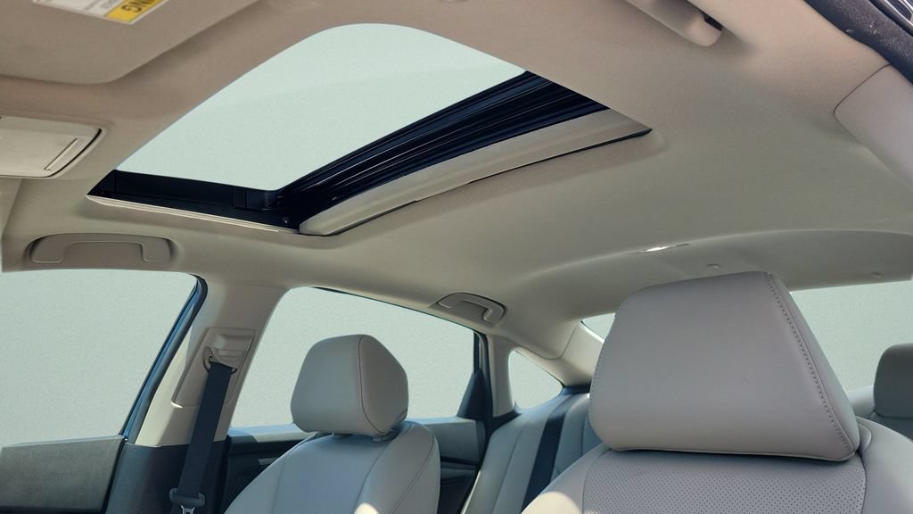 Used 2025 Honda Accord EX-L image 17