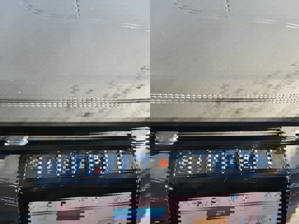 Used 2023 Jeep Grand Cherokee L Overland image 34