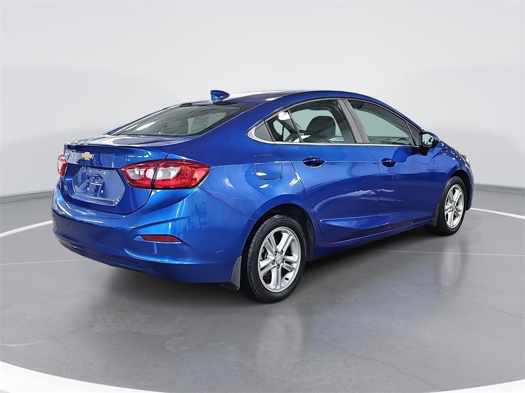 Certified 2018 Chevrolet Cruze LT image 3