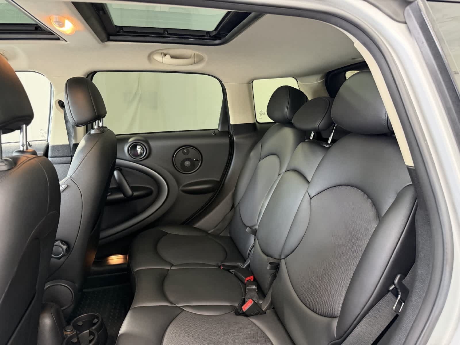 Used 2015 MINI Cooper Countryman S FWD image 11
