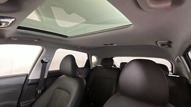 Used 2026 Hyundai Kona Limited FWD image 12