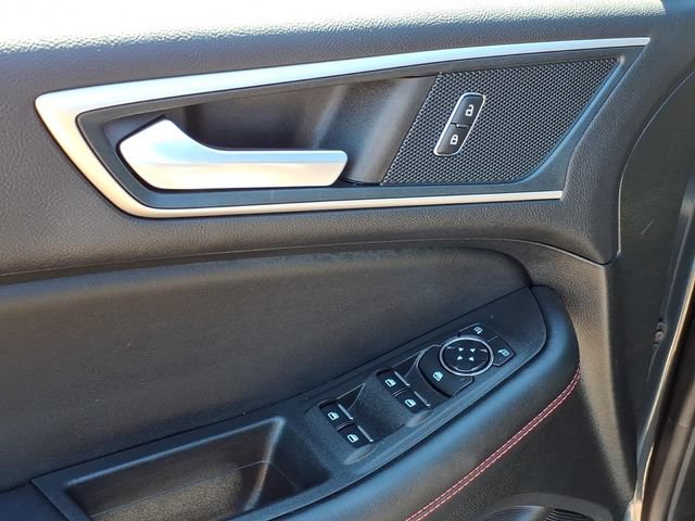 Certified 2024 Ford Edge ST-Line AWD/4WD image 14