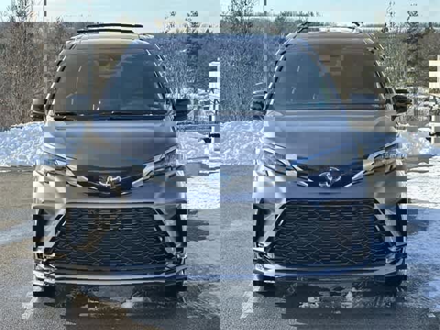 Used 2022 Toyota Sienna XSE image 22