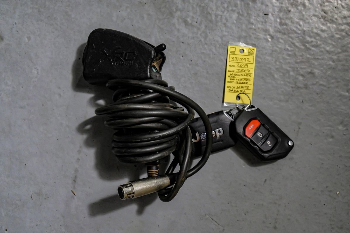 Used 2018 Jeep Wrangler Unlimited Sahara AWD/4WD image 57