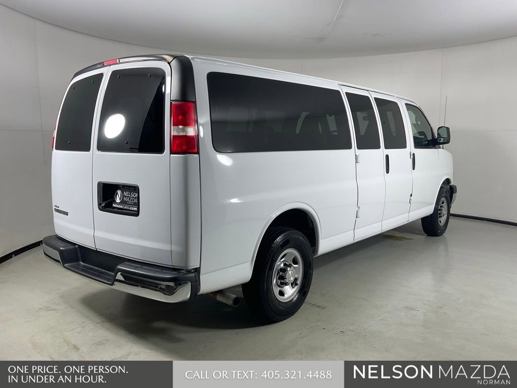 Used 2020 Chevrolet Express 3500 LT w/ LT Preferred Equipment Group RWD image 6