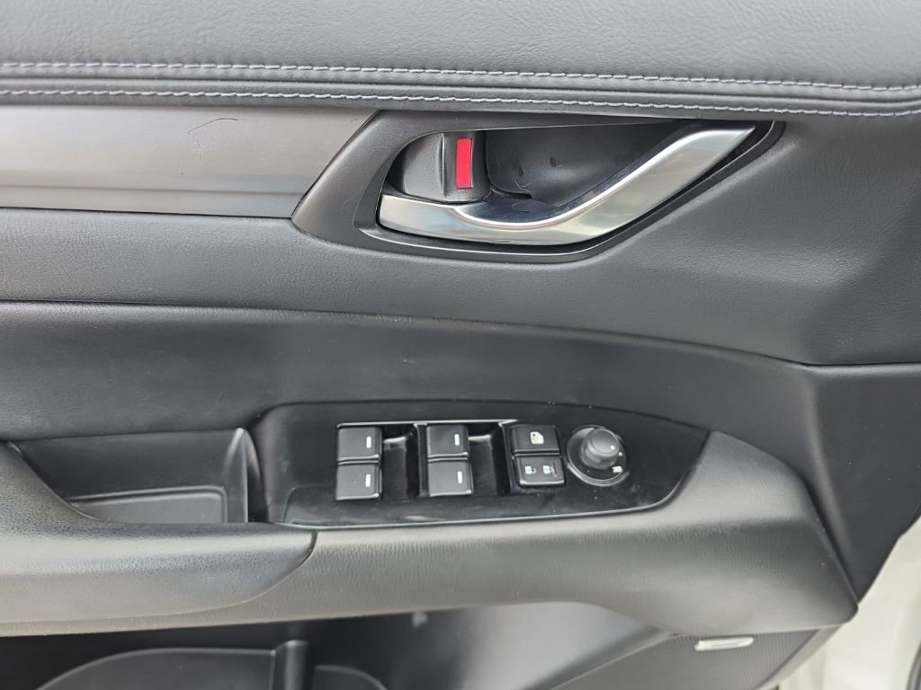 Used 2019 MAZDA CX-5 Touring image 63