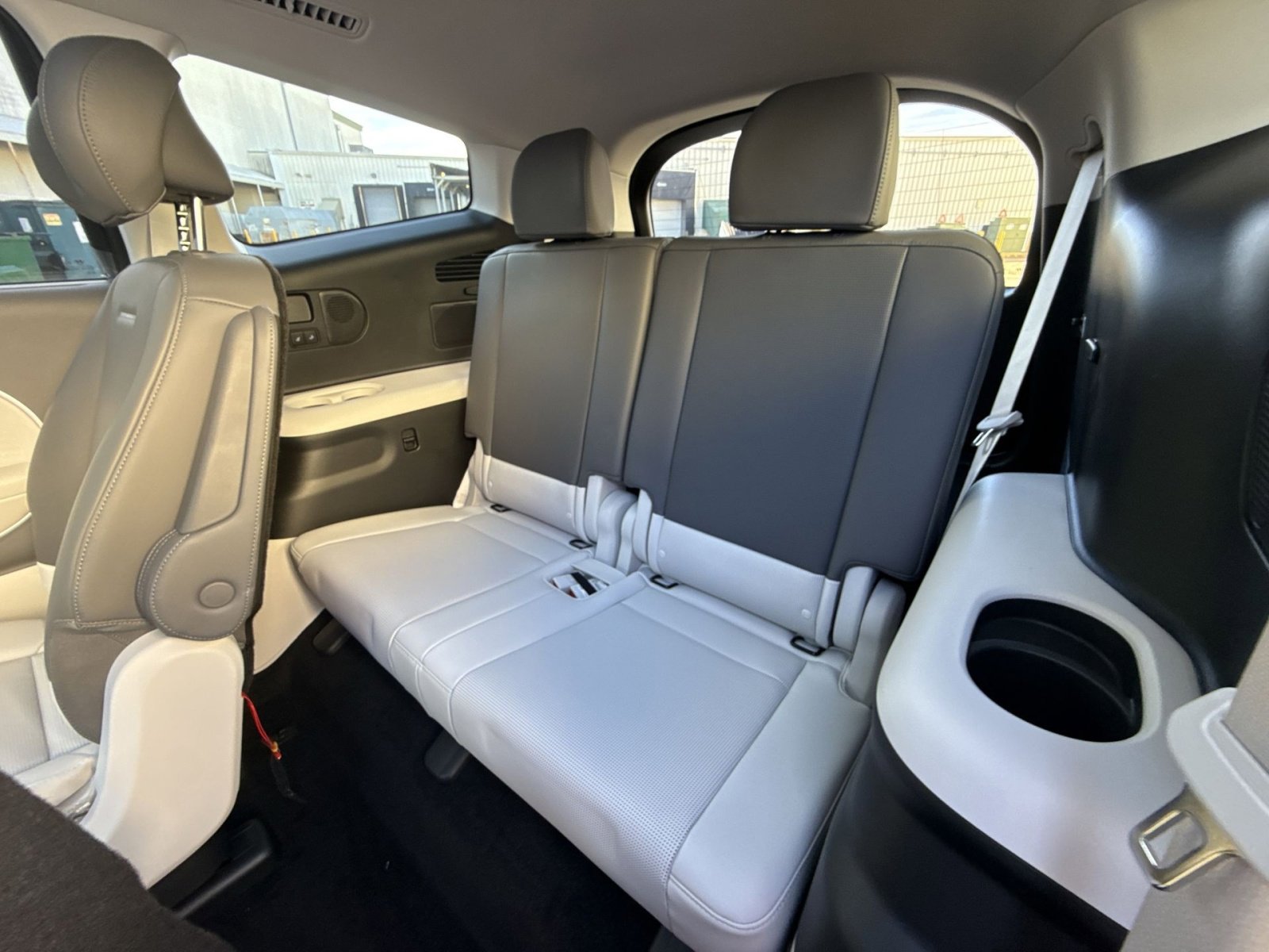 New 2026 Hyundai Ioniq 9 Limited image 26