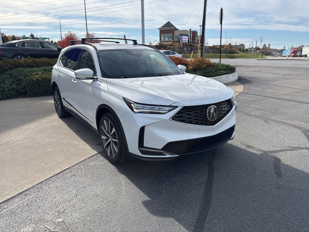 Used 2025 Acura MDX w/ Technology Package image 3
