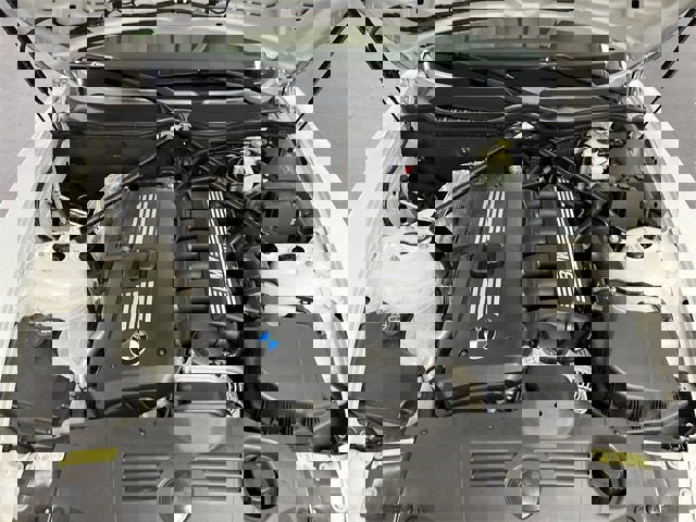 Used 2007 BMW Z4 3.0si image 25