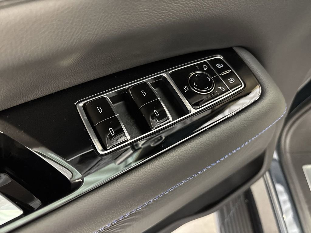 New 2025 Cadillac Escalade IQ Sport 1 image 33