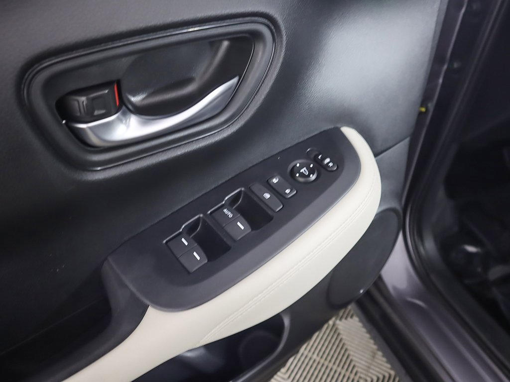 Used 2024 Honda HR-V LX image 33