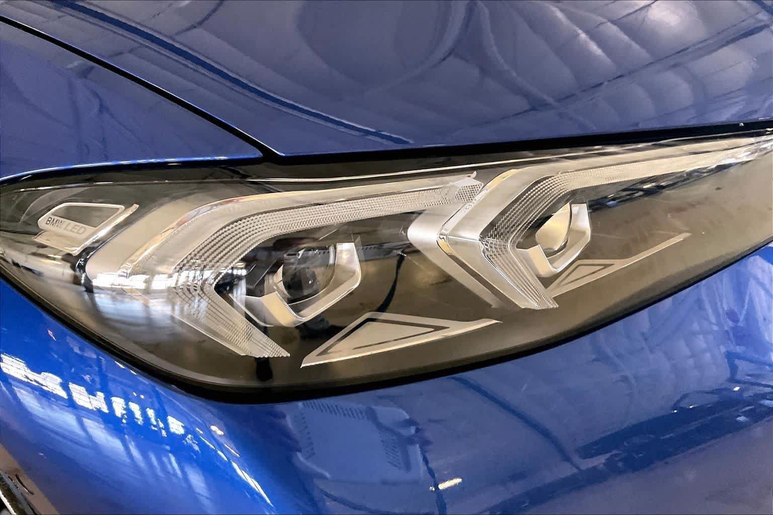 Used 2025 BMW M340i Sedan RWD image 25
