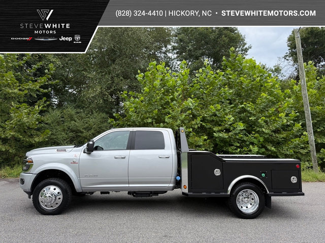 New 2026 RAM 4500 4x4 Crew Cab DRW video 1