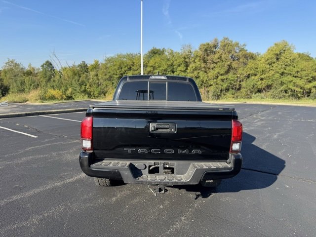 Used 2021 Toyota Tacoma SR w/ SR Convenience Package image 4