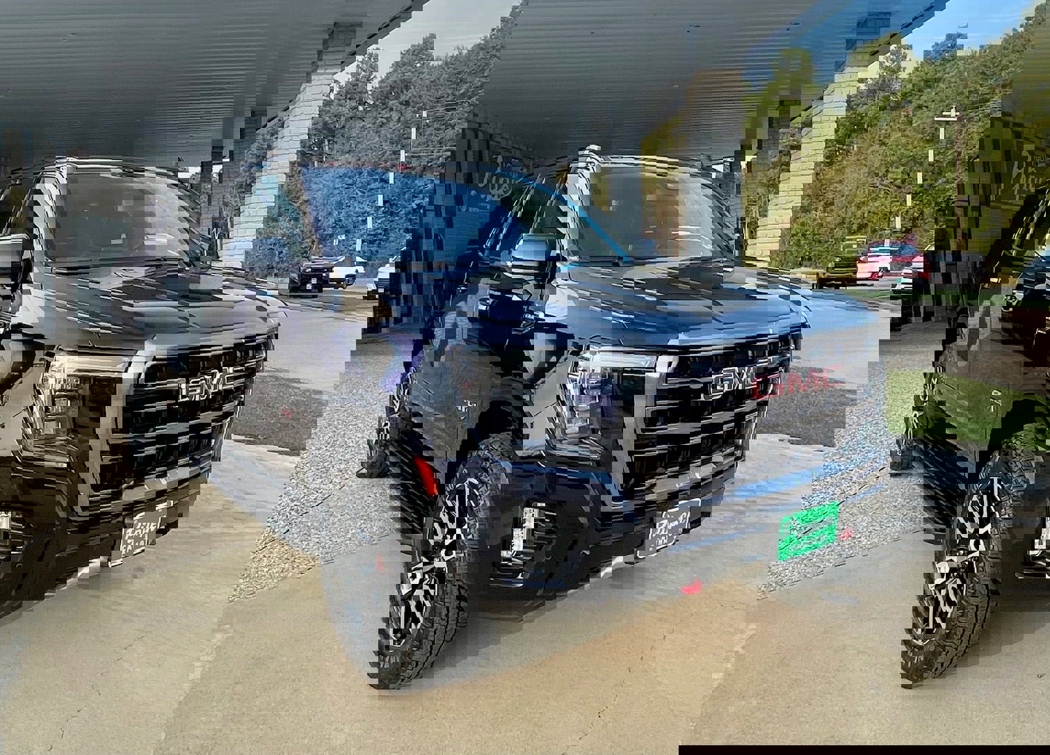 Used 2023 GMC Yukon AT4 w/ Max Trailering Package image 1