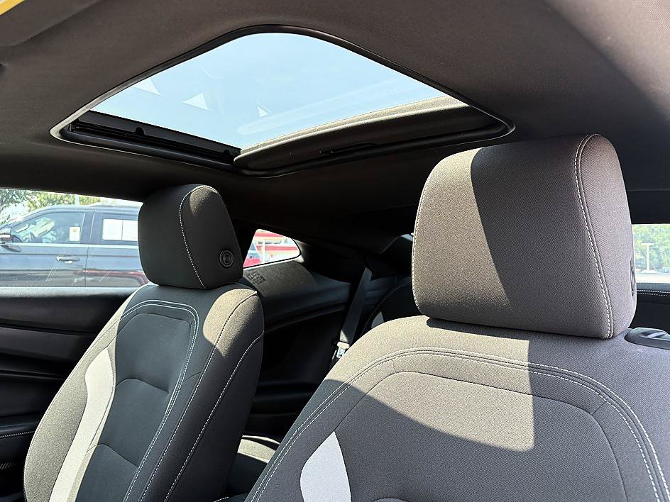 Used 2022 Chevrolet Camaro LT w/ RS Package RWD image 15