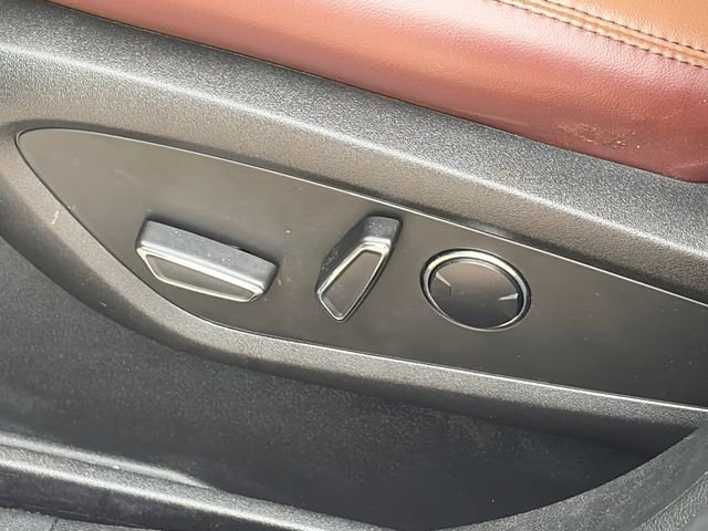 Used 2023 Lincoln Nautilus Reserve w/ Luxury Package image 17