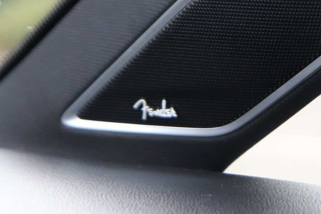 Used 2018 Volkswagen Golf R 4-Door AWD/4WD image 38