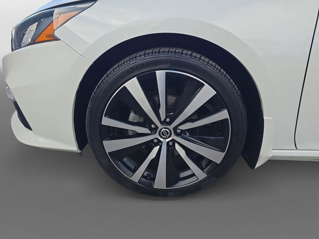 Used 2022 Nissan Altima 2.0 SR image 9